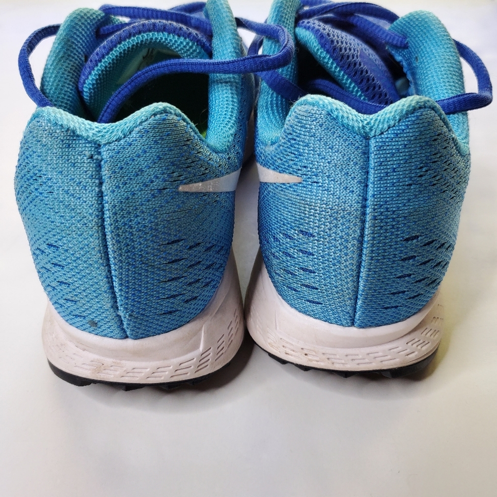 Nike - Picture 5 of 11